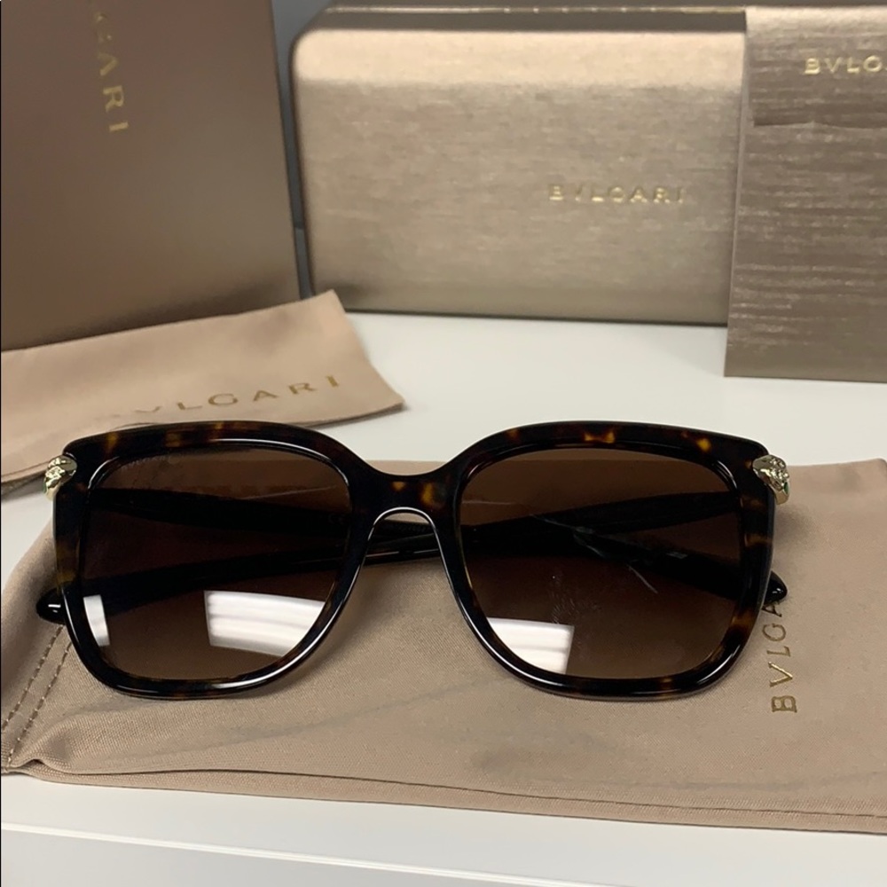BVULGARI women’s sunglasses - Picture 3 of 12